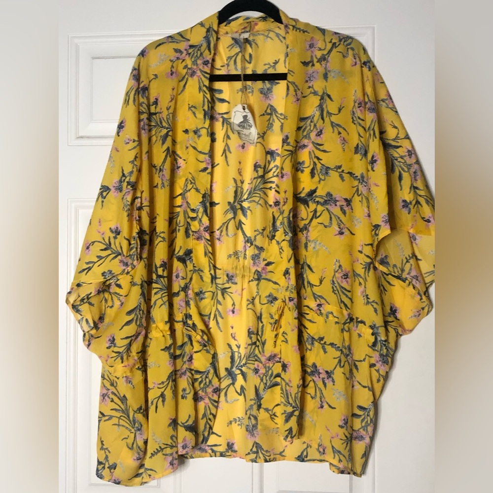 NWT EASEL boutique brand yellow floral kimono shrug coverup size Large L new